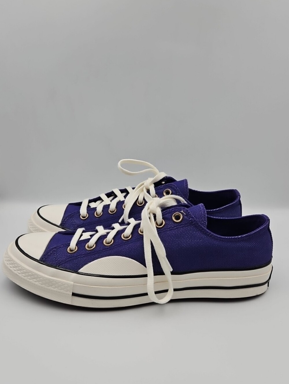 Converse Low Top Sneakers in Purple and White
